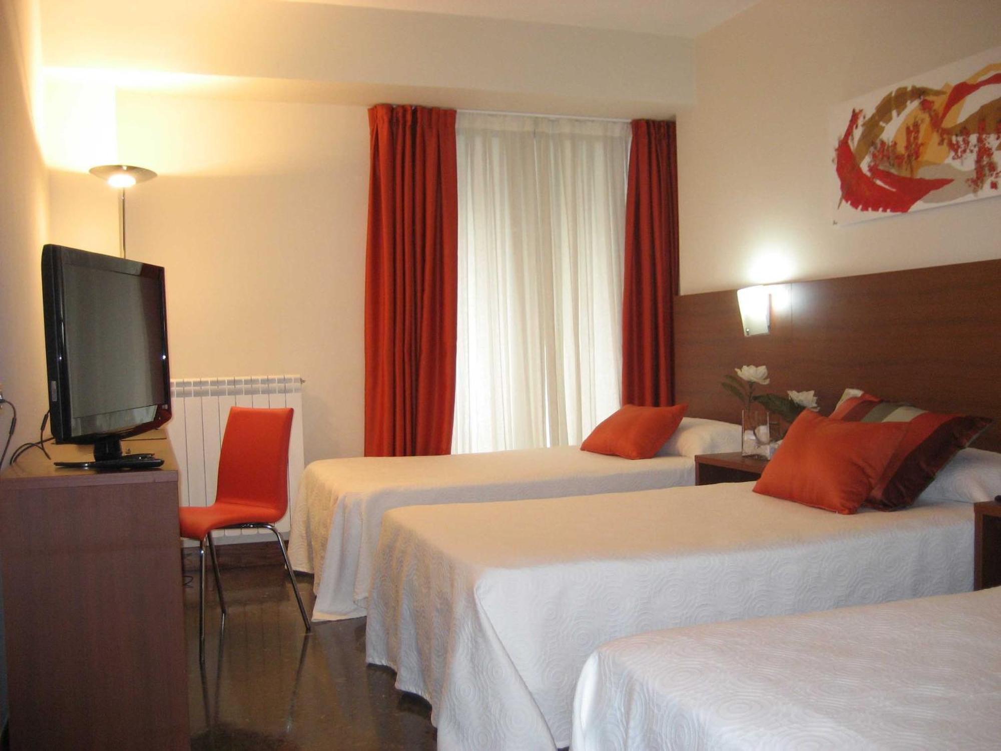 Hotel Txartel Lasarte Oria Exteriör bild