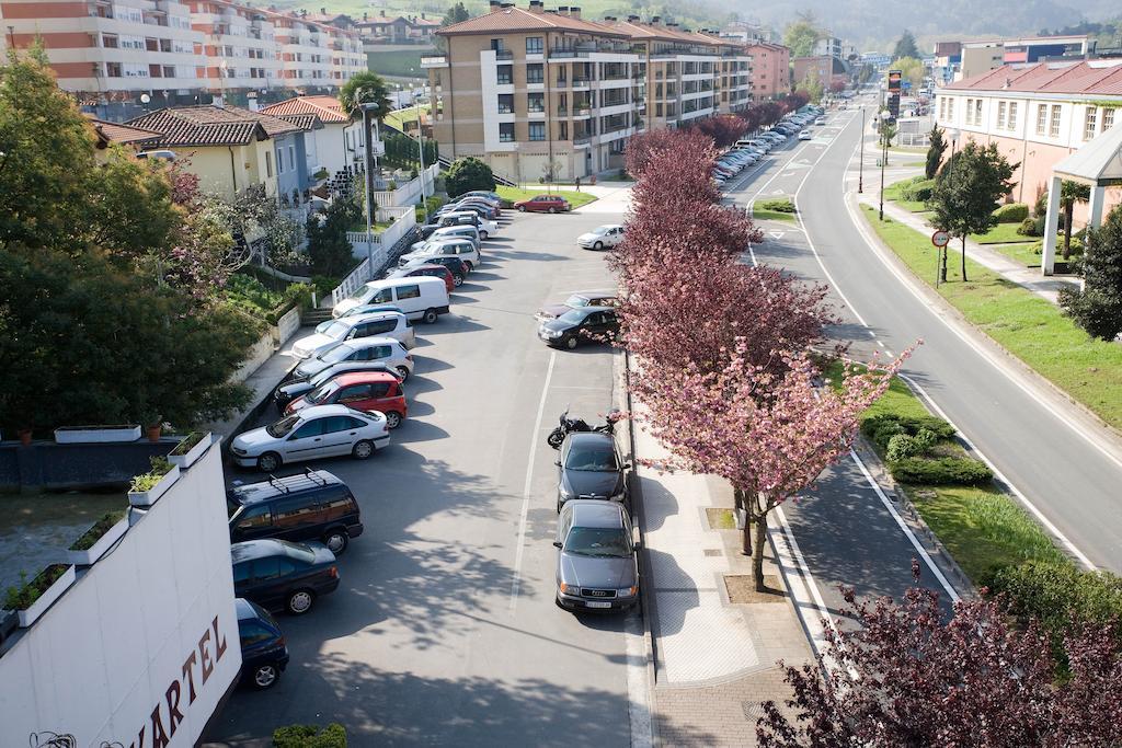 Hotel Txartel Lasarte Oria Exteriör bild