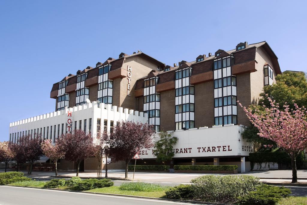 Hotel Txartel Lasarte Oria Exteriör bild